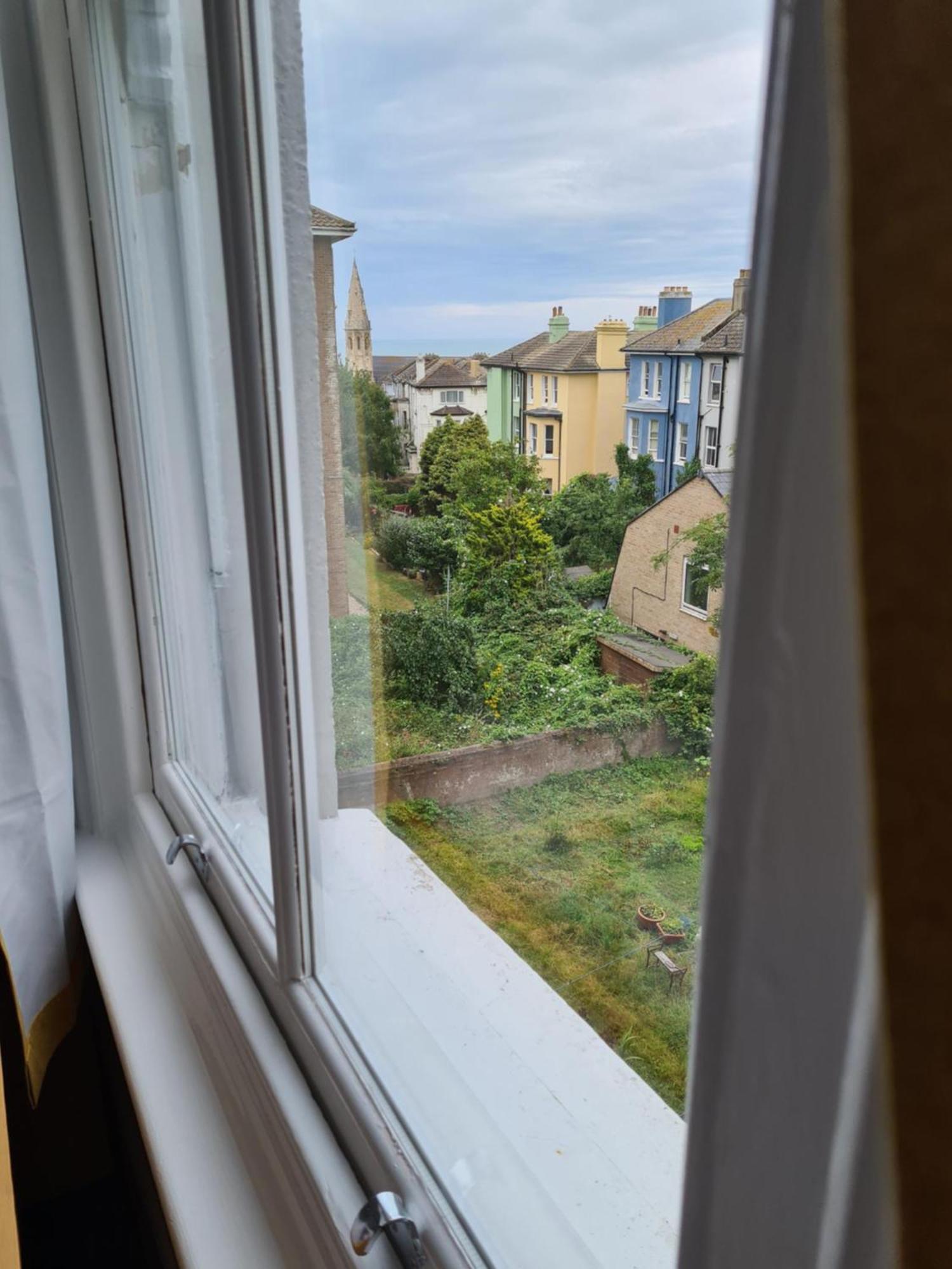 Gorgeous Sea View Apartment 5 Mins To The Beach St Leonards-on-Sea Exterior photo
